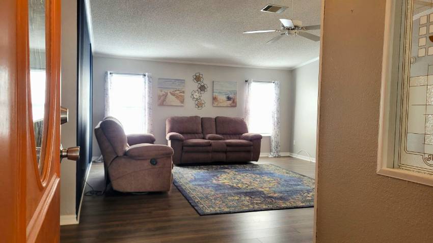 417 Osprey Place a Lake Wales, FL Mobile or Manufactured Home for Sale